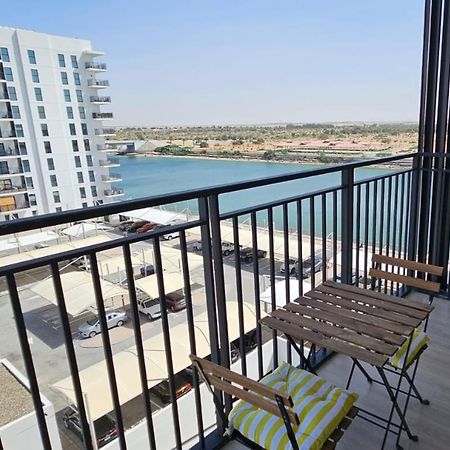 B1 Studio In Yas With Canal View Abu Dzabi Kültér fotó